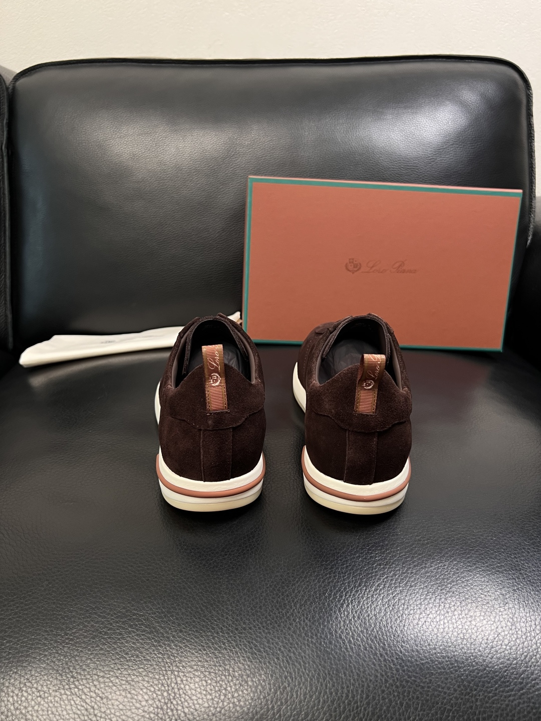 Loro Piana  高品质  顶级工艺品  诺悠翩雅  新品专柜同步原厂配置，鞋面意大利进口牛皮面料