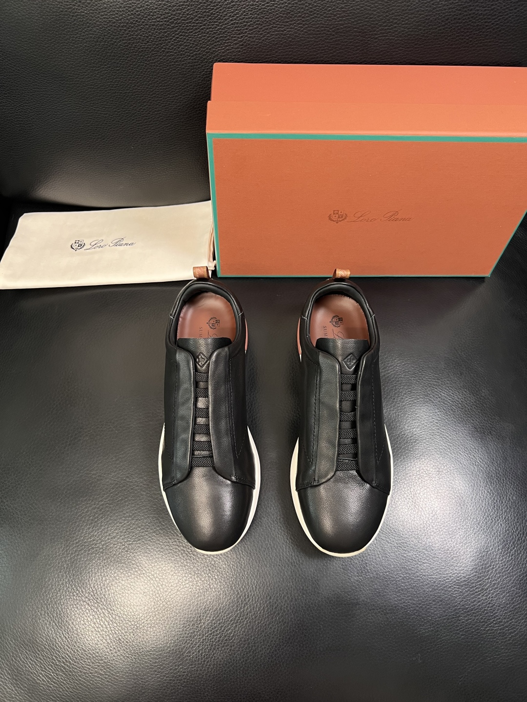 Loro Piana  高品质  顶级工艺品  诺悠翩雅  新品专柜同步原厂配置，鞋面意大利进口牛皮面料