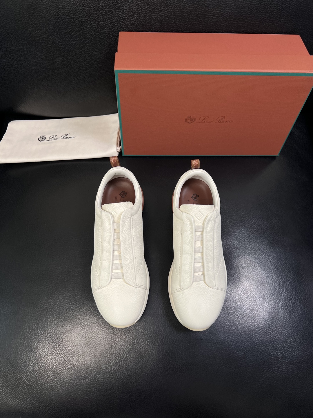 Loro Piana  高品质  顶级工艺品  诺悠翩雅  新品专柜同步原厂配置，鞋面意大利进口牛皮面料