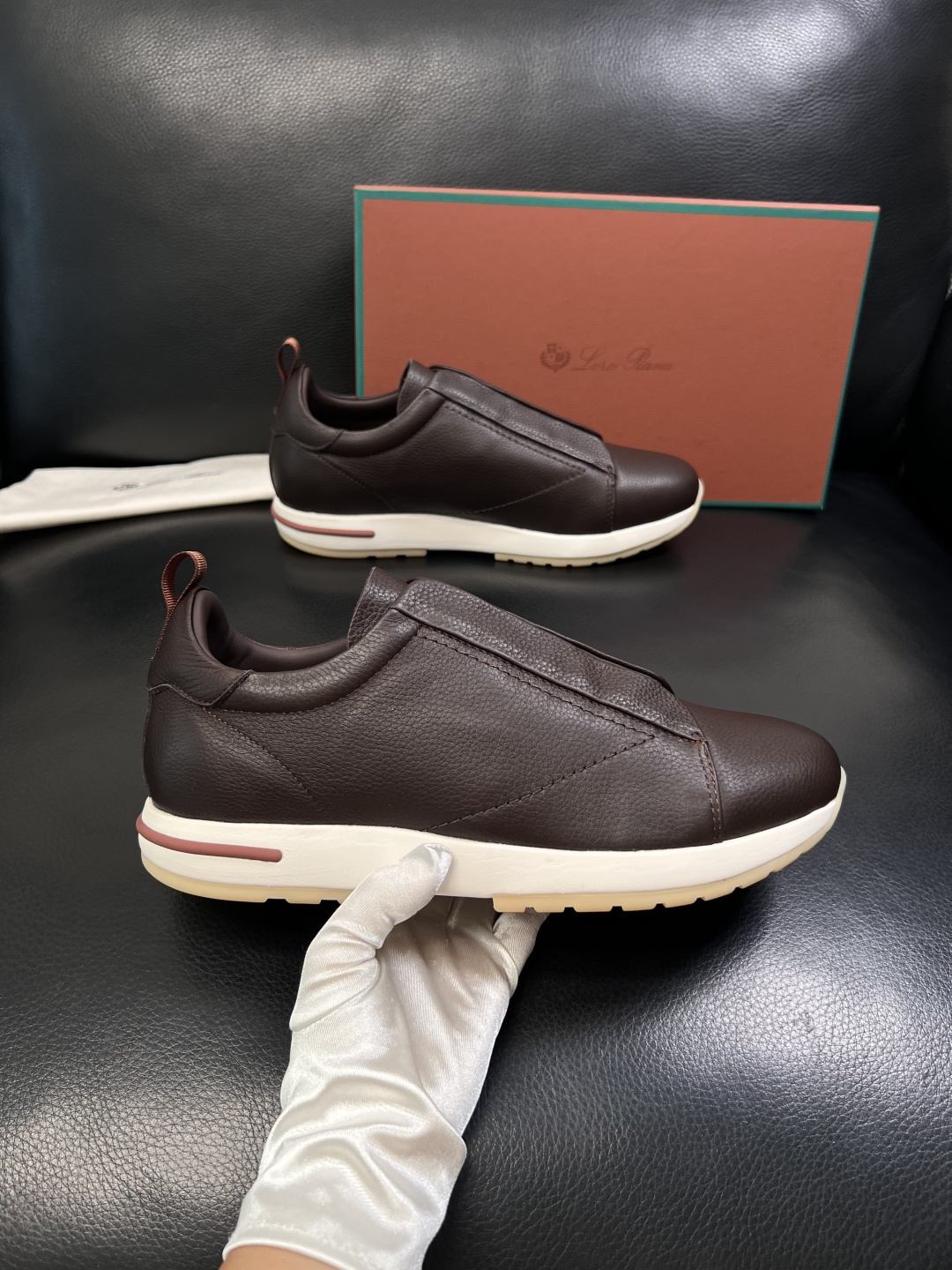 Loro Piana  高品质  顶级工艺品  诺悠翩雅  新品专柜同步原厂配置，鞋面意大利进口牛皮面料