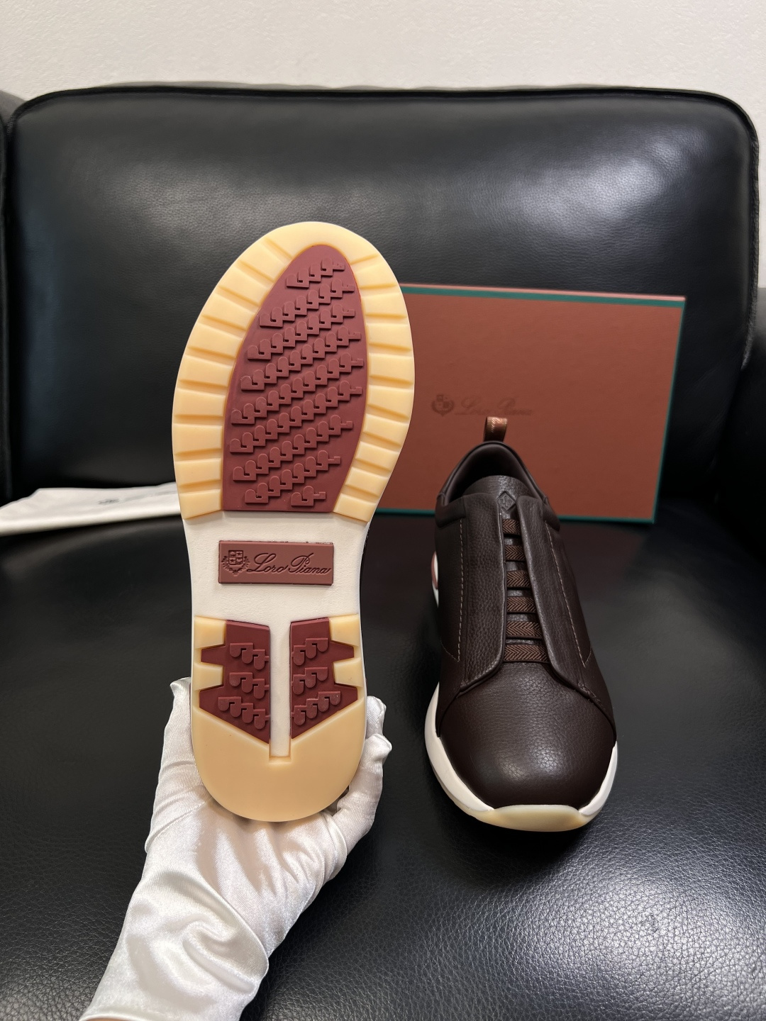 Loro Piana  高品质  顶级工艺品  诺悠翩雅  新品专柜同步原厂配置，鞋面意大利进口牛皮面料