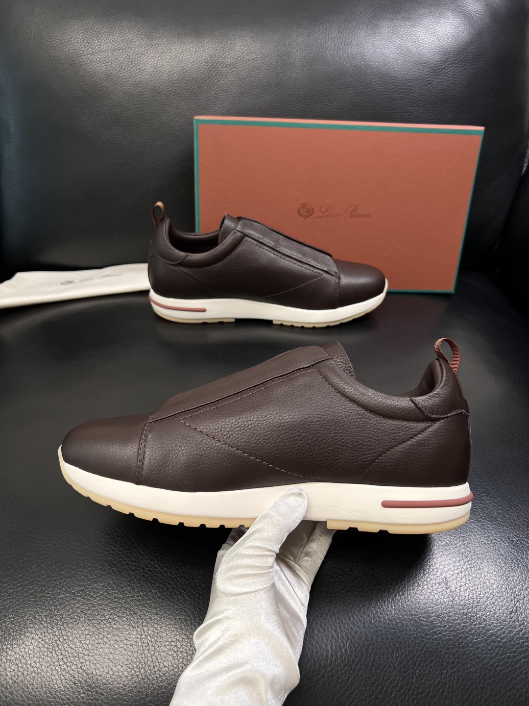 Loro Piana  高品质  顶级工艺品  诺悠翩雅  新品专柜同步原厂配置，鞋面意大利进口牛皮面料