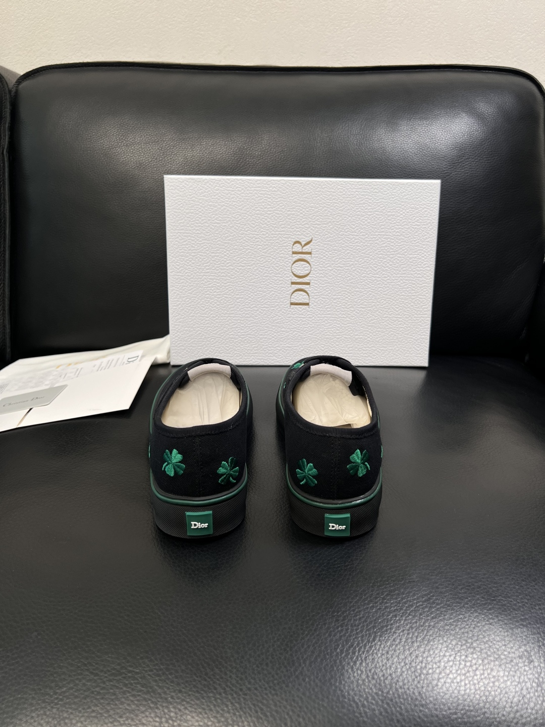 Dior 顶级工艺品 迪奥  专柜同步 原厂配置，意大利进口原版牛皮面料，透气舒适进口水染牛里垫，鞋底：