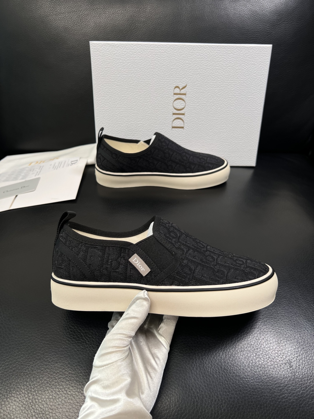 Dior 顶级工艺品 迪奥  专柜同步 原厂配置，意大利进口原版牛皮面料，透气舒适进口水染牛里垫，鞋底：