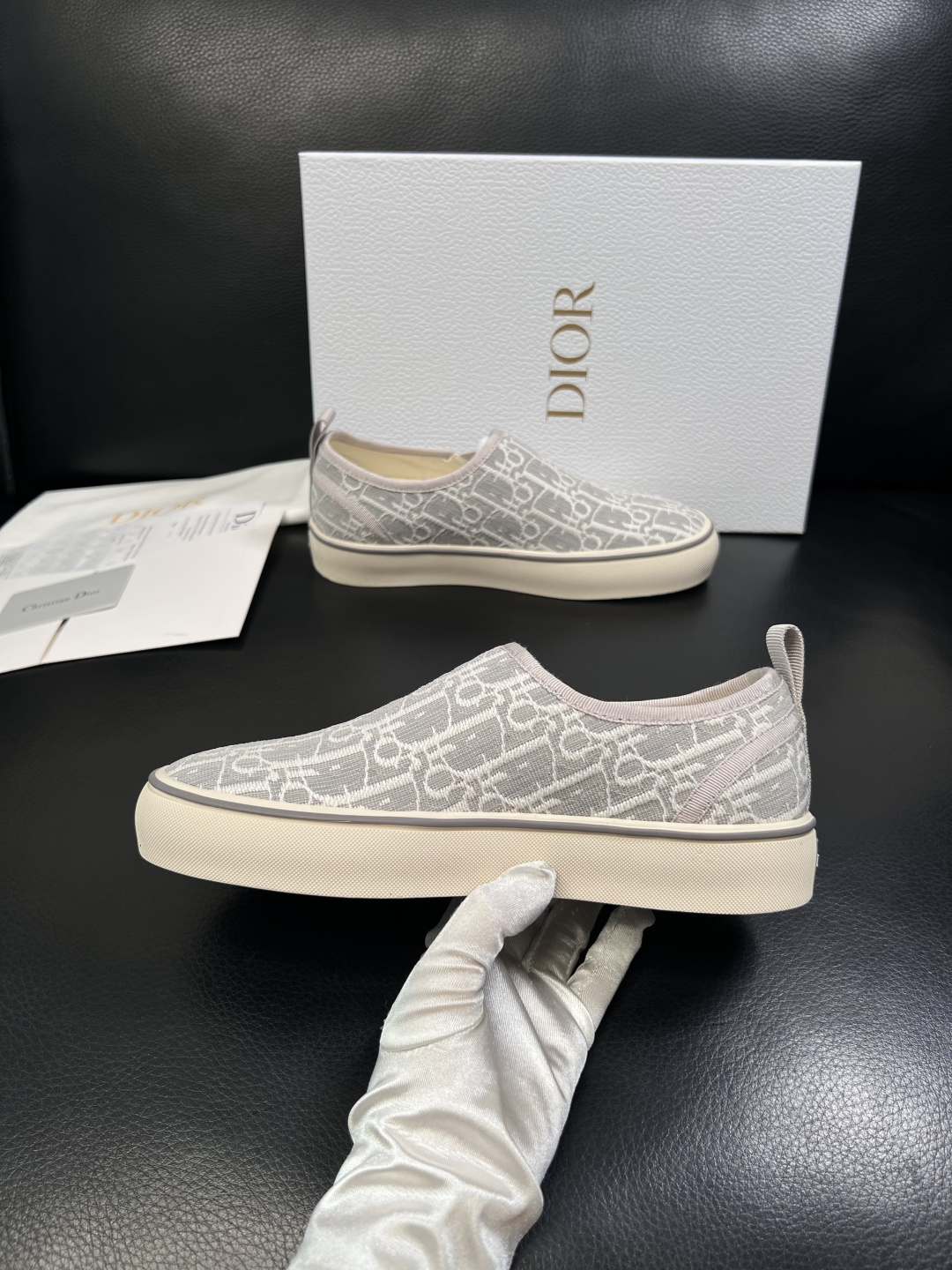 Dior 顶级工艺品 迪奥  专柜同步 原厂配置，意大利进口原版牛皮面料，透气舒适进口水染牛里垫，鞋底：