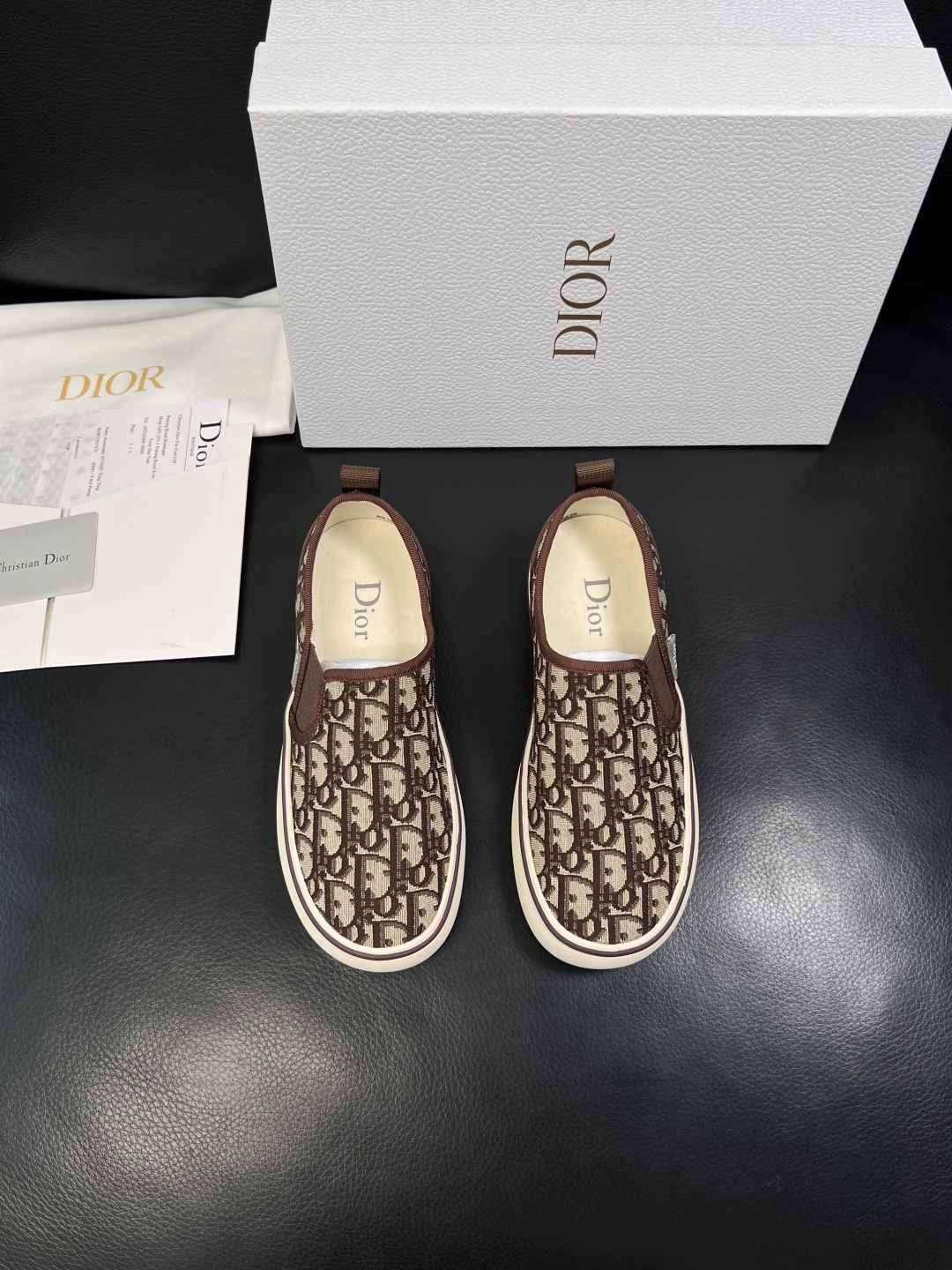 Dior 顶级工艺品 迪奥  专柜同步 原厂配置，意大利进口原版牛皮面料，透气舒适进口水染牛里垫，鞋底：