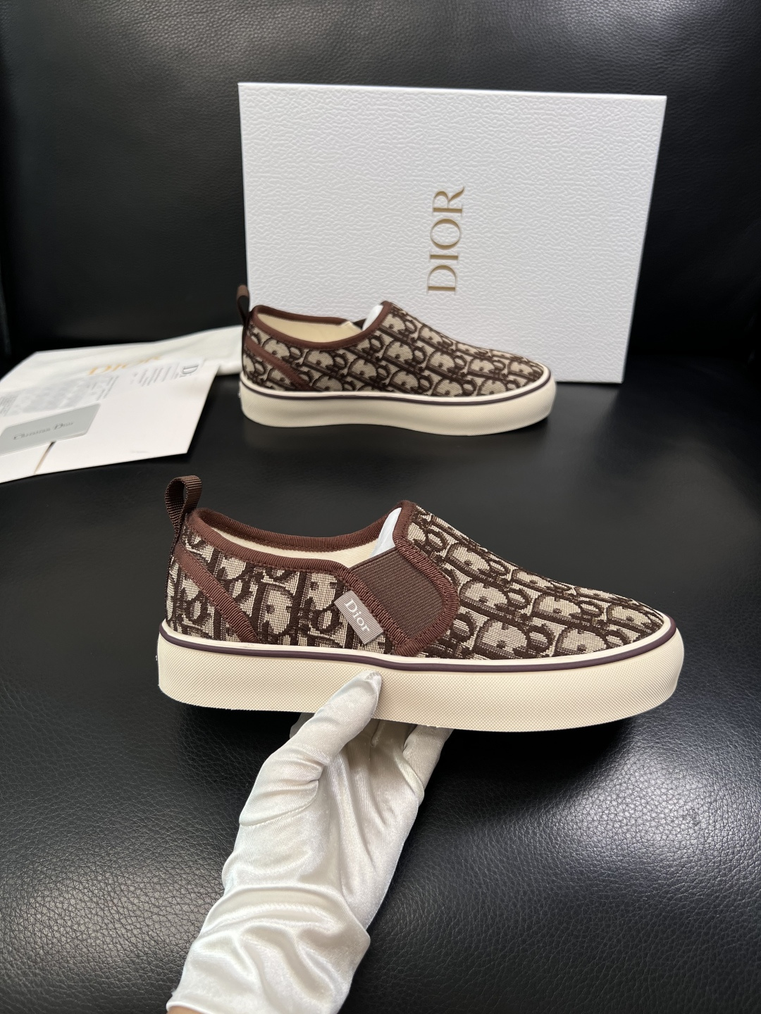 Dior 顶级工艺品 迪奥  专柜同步 原厂配置，意大利进口原版牛皮面料，透气舒适进口水染牛里垫，鞋底：