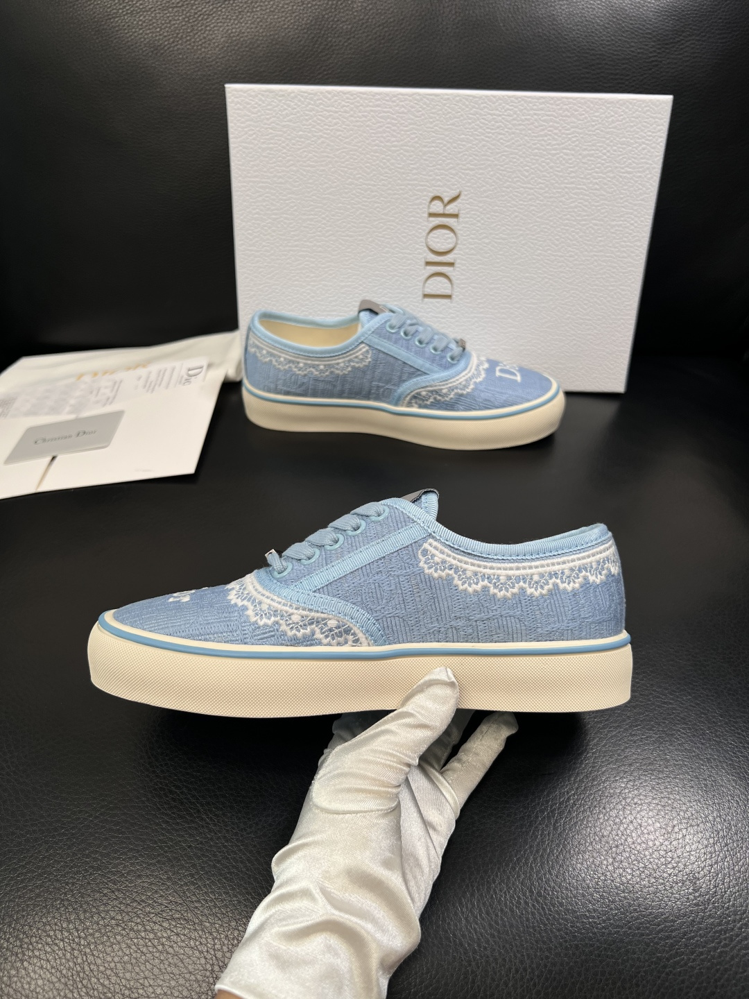 Dior 顶级工艺品 迪奥  专柜同步 原厂配置，意大利进口原版牛皮面料，透气舒适进口水染牛里垫，鞋底：