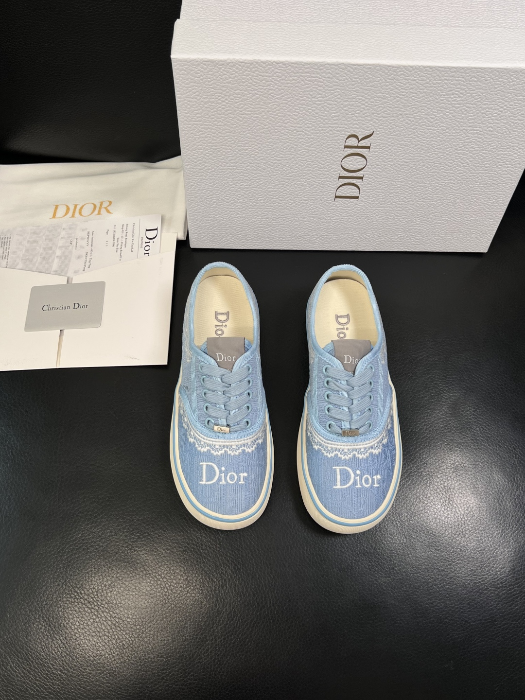 Dior 顶级工艺品 迪奥  专柜同步 原厂配置，意大利进口原版牛皮面料，透气舒适进口水染牛里垫，鞋底：