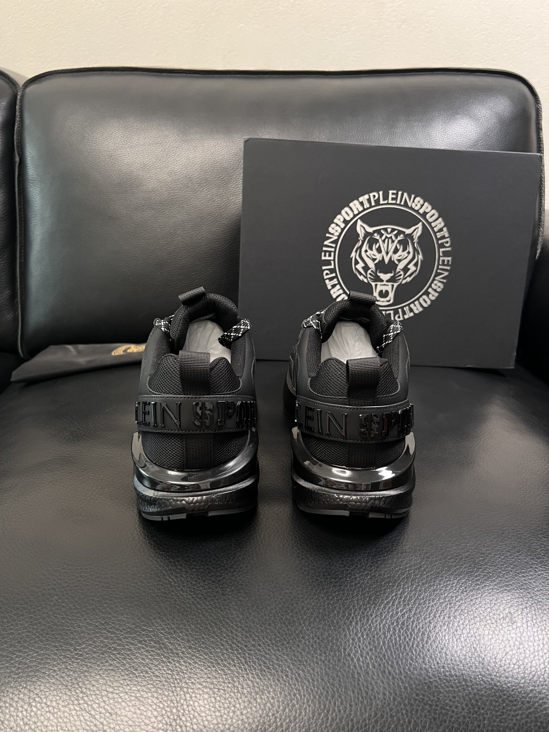 PHILIPPPLEIN  高品质 顶级工艺品 菲利普PP 新品专柜同步原厂配置，意大利进口牛皮搭配网布
