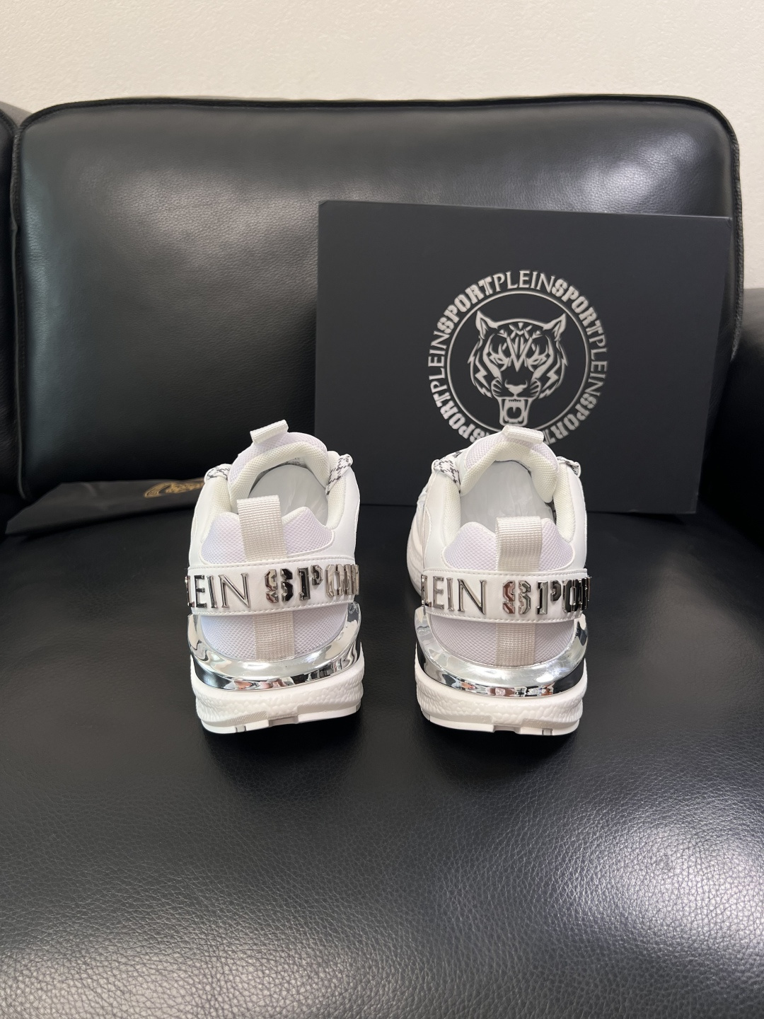 PHILIPPPLEIN  高品质 顶级工艺品 菲利普PP 新品专柜同步原厂配置，意大利进口牛皮搭配网布