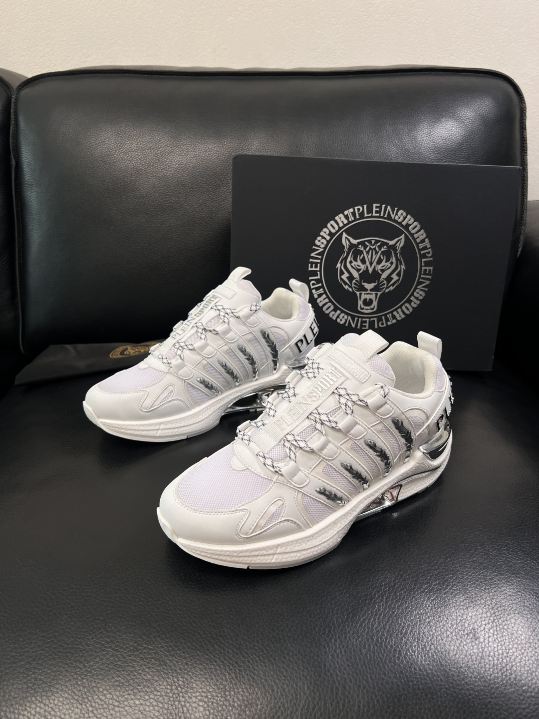 PHILIPPPLEIN  高品质 顶级工艺品 菲利普PP 新品专柜同步原厂配置，意大利进口牛皮搭配网布