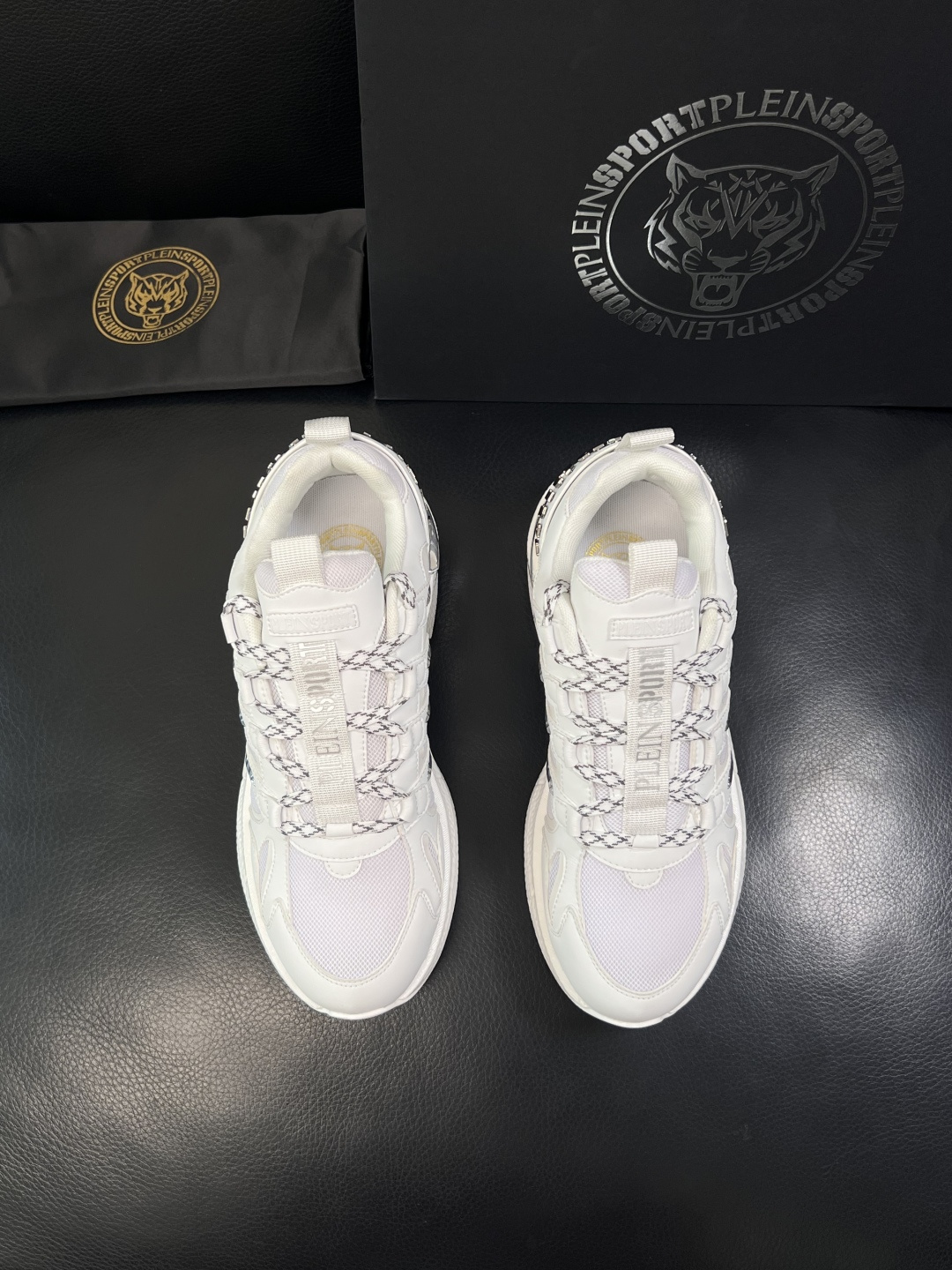 PHILIPPPLEIN  高品质 顶级工艺品 菲利普PP 新品专柜同步原厂配置，意大利进口牛皮搭配网布