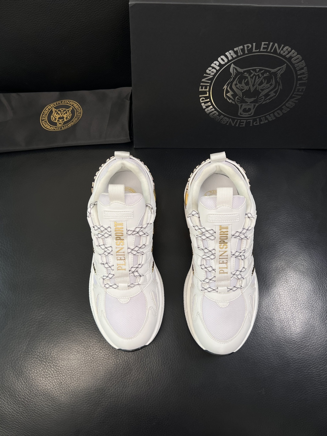 PHILIPPPLEIN  高品质 顶级工艺品 菲利普PP 新品专柜同步原厂配置，意大利进口牛皮搭配网布