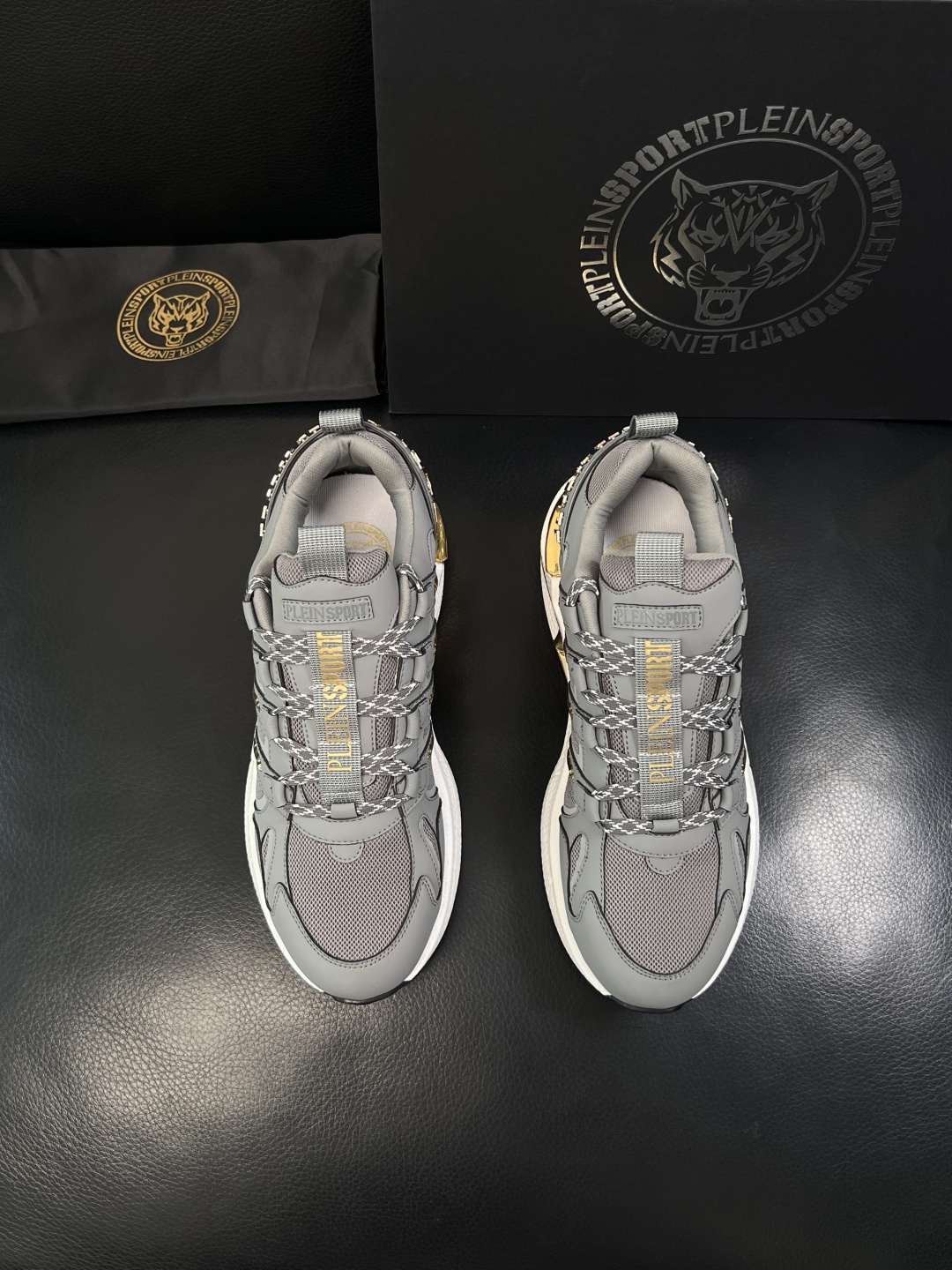 PHILIPPPLEIN  高品质 顶级工艺品 菲利普PP 新品专柜同步原厂配置，意大利进口牛皮搭配网布