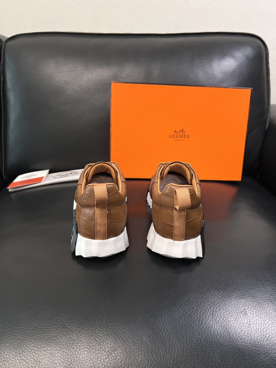 Hermes  高品质  顶级工艺品  爱马仕 专柜同步发售原厂配置，意大利进口原版牛皮面料，高品质拼接