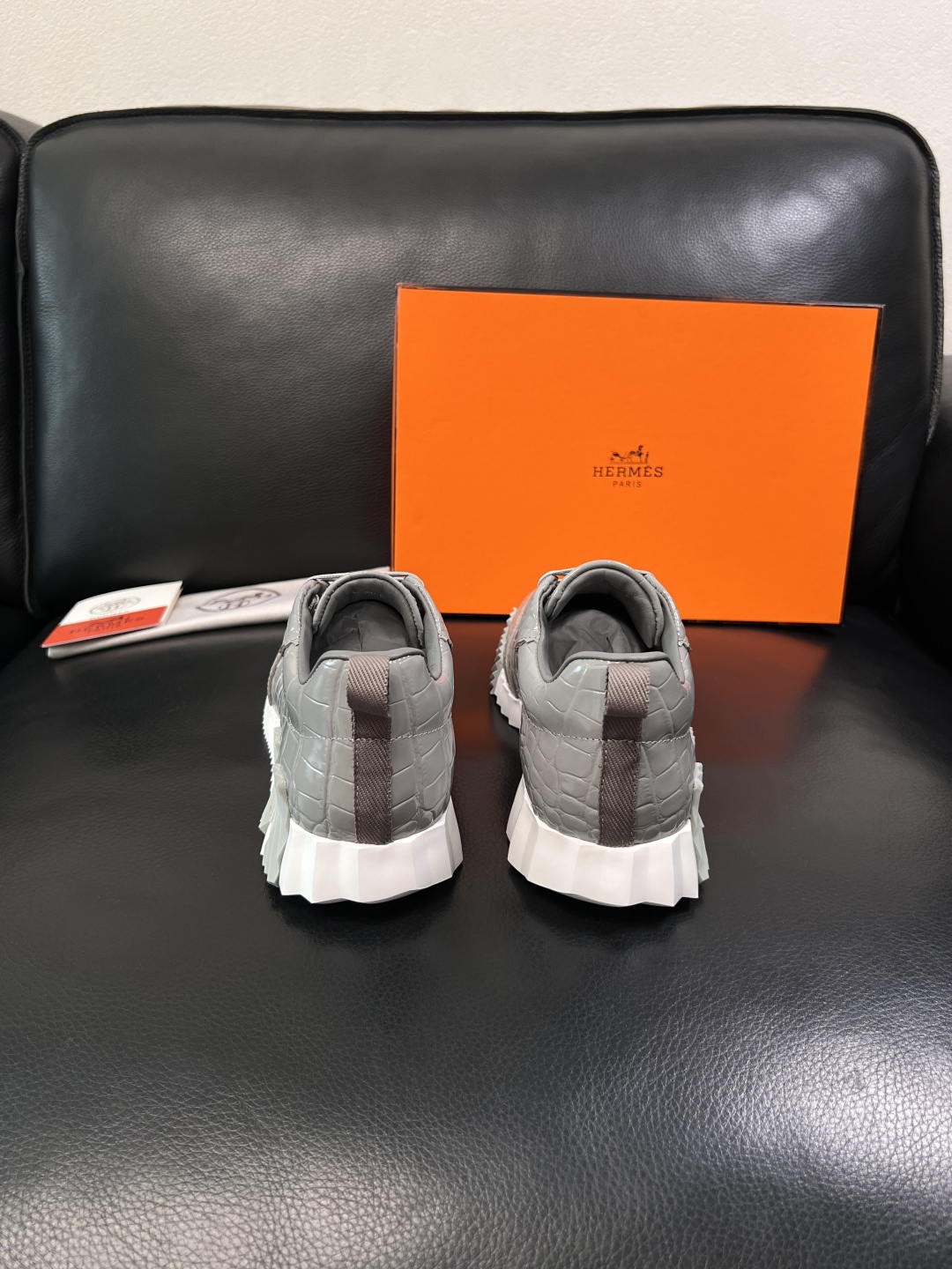 Hermes  高品质  顶级工艺品  爱马仕 专柜同步发售原厂配置，意大利进口原版牛皮面料，高品质拼接
