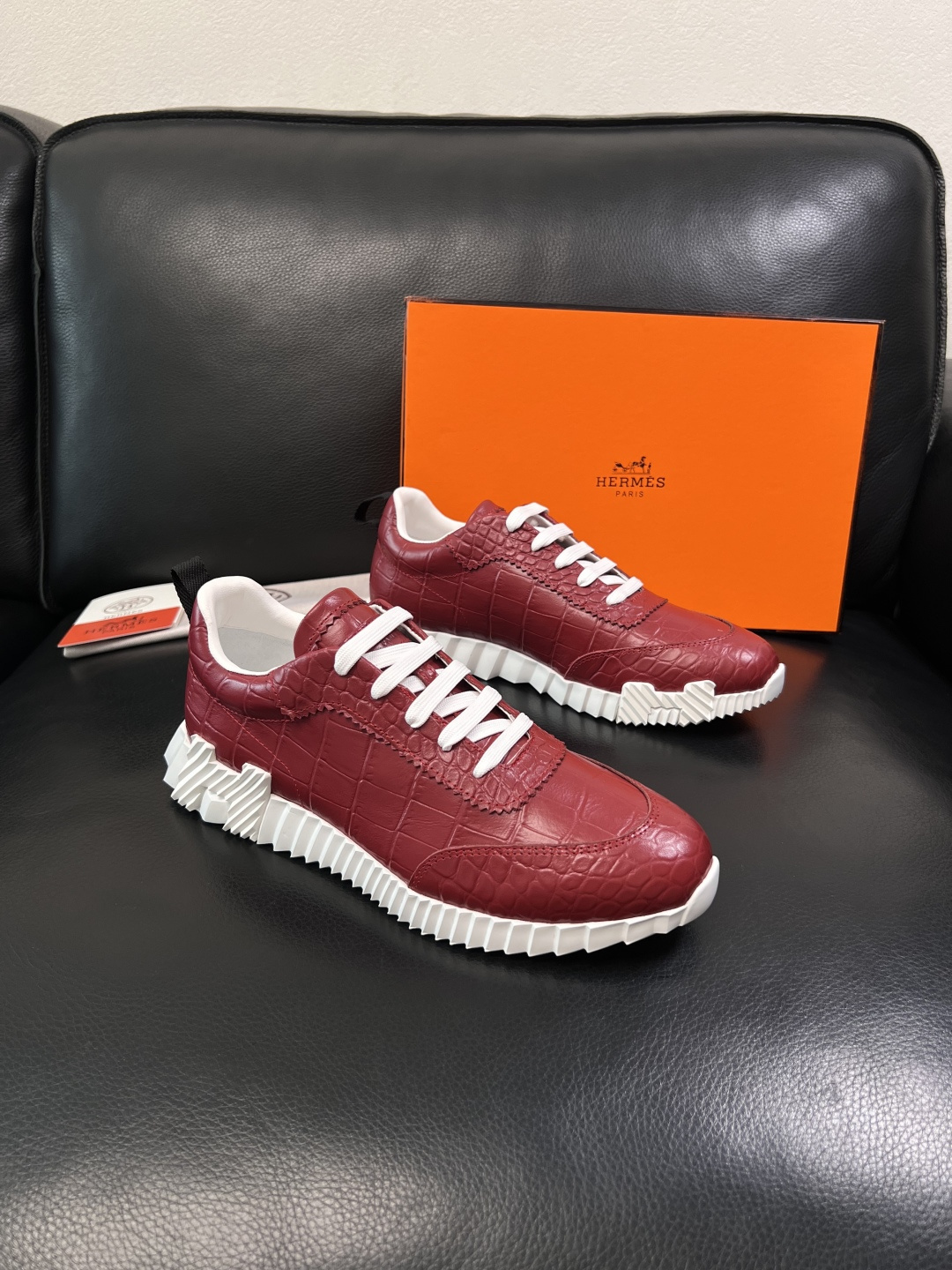 Hermes  高品质  顶级工艺品  爱马仕 专柜同步发售原厂配置，意大利进口原版牛皮面料，高品质拼接