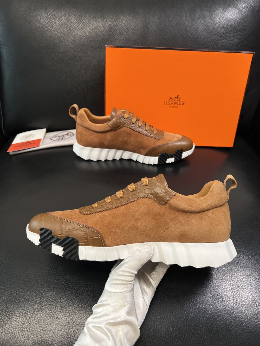 Hermes  高品质  顶级工艺品  爱马仕 专柜同步发售原厂配置，意大利进口原版牛皮面料，高品质拼接