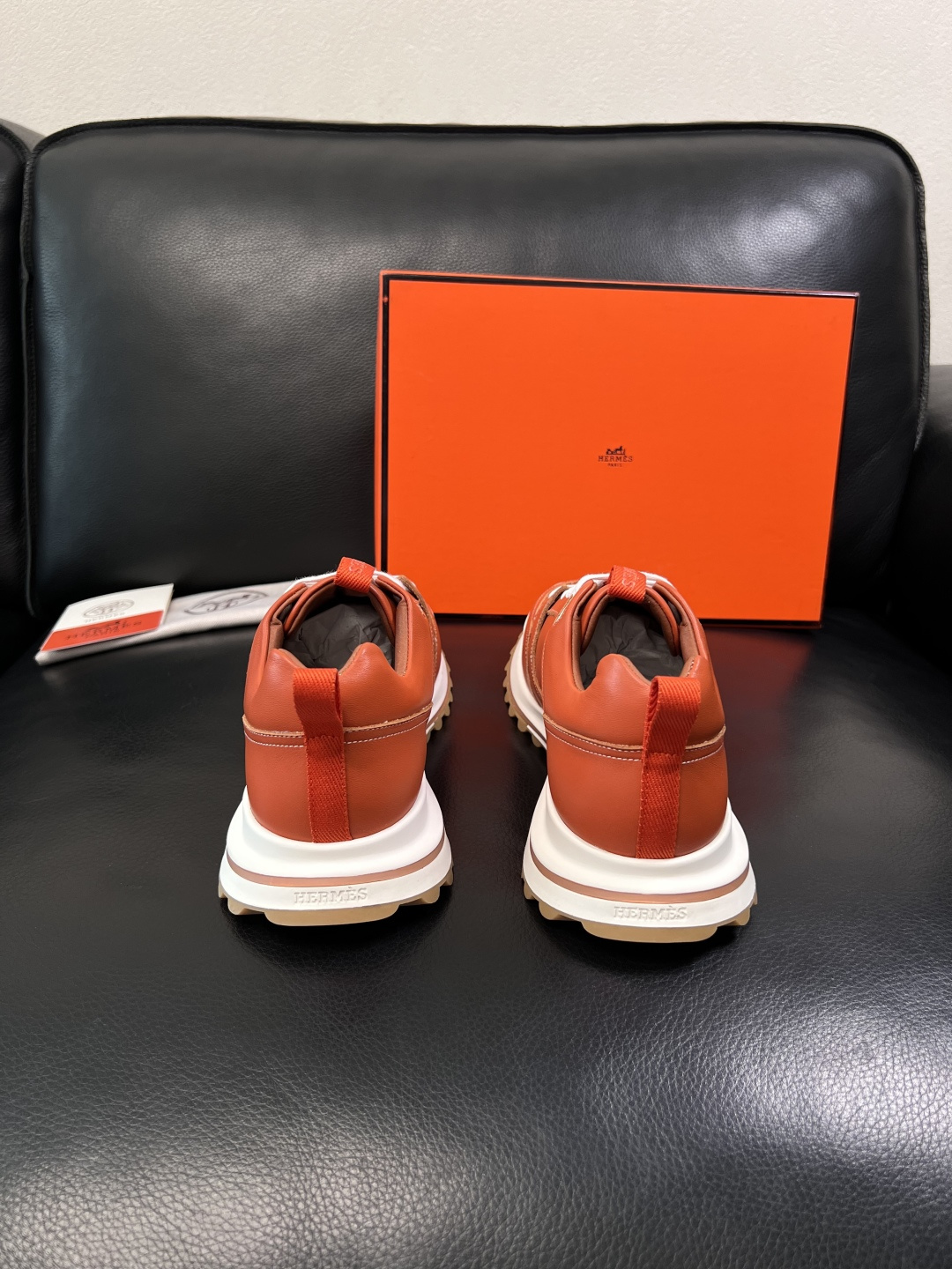 Hermes  高品质  顶级工艺品  爱马仕 专柜同步发售原厂配置，意大利进口原版牛皮面料，高品质拼接