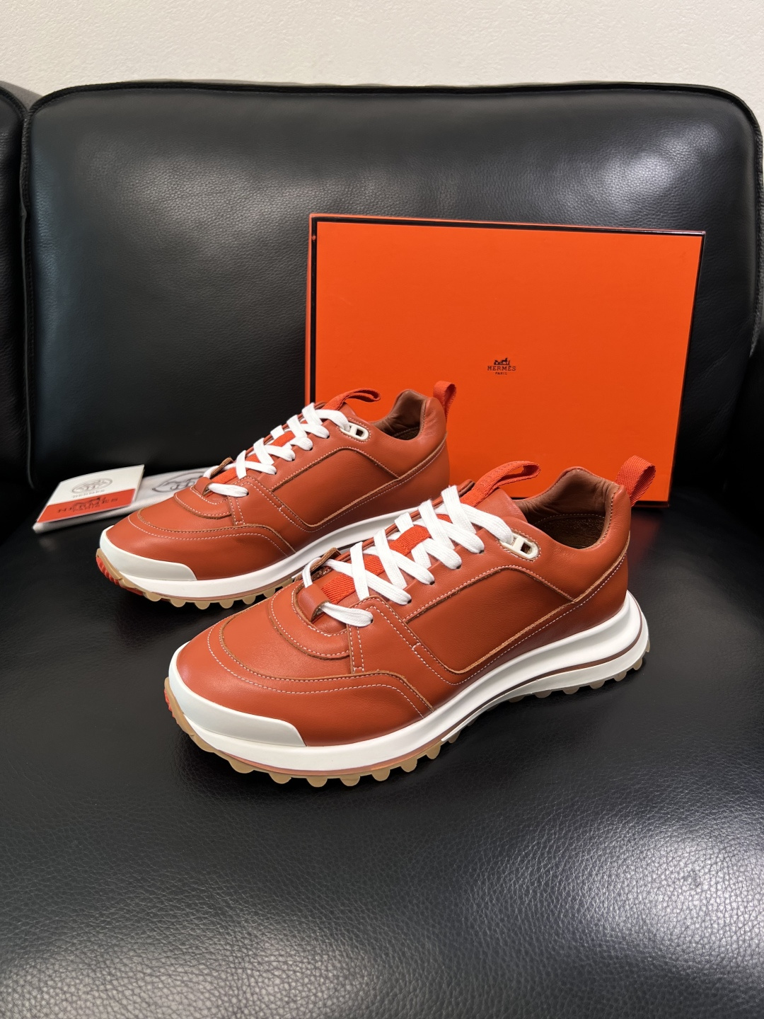 Hermes  高品质  顶级工艺品  爱马仕 专柜同步发售原厂配置，意大利进口原版牛皮面料，高品质拼接