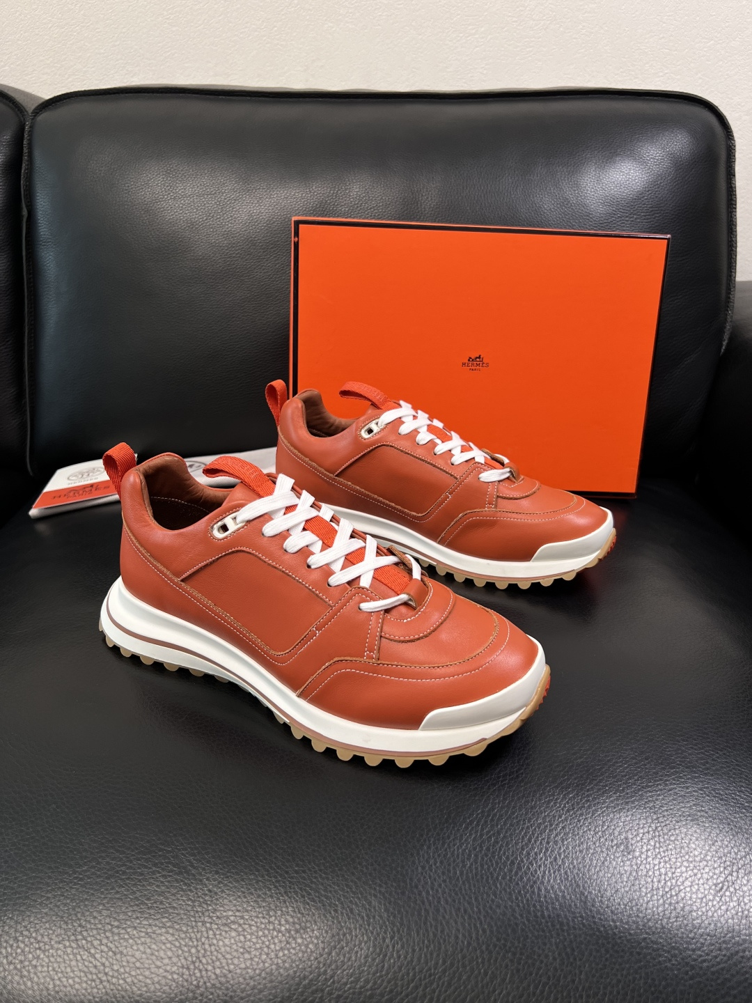 Hermes  高品质  顶级工艺品  爱马仕 专柜同步发售原厂配置，意大利进口原版牛皮面料，高品质拼接