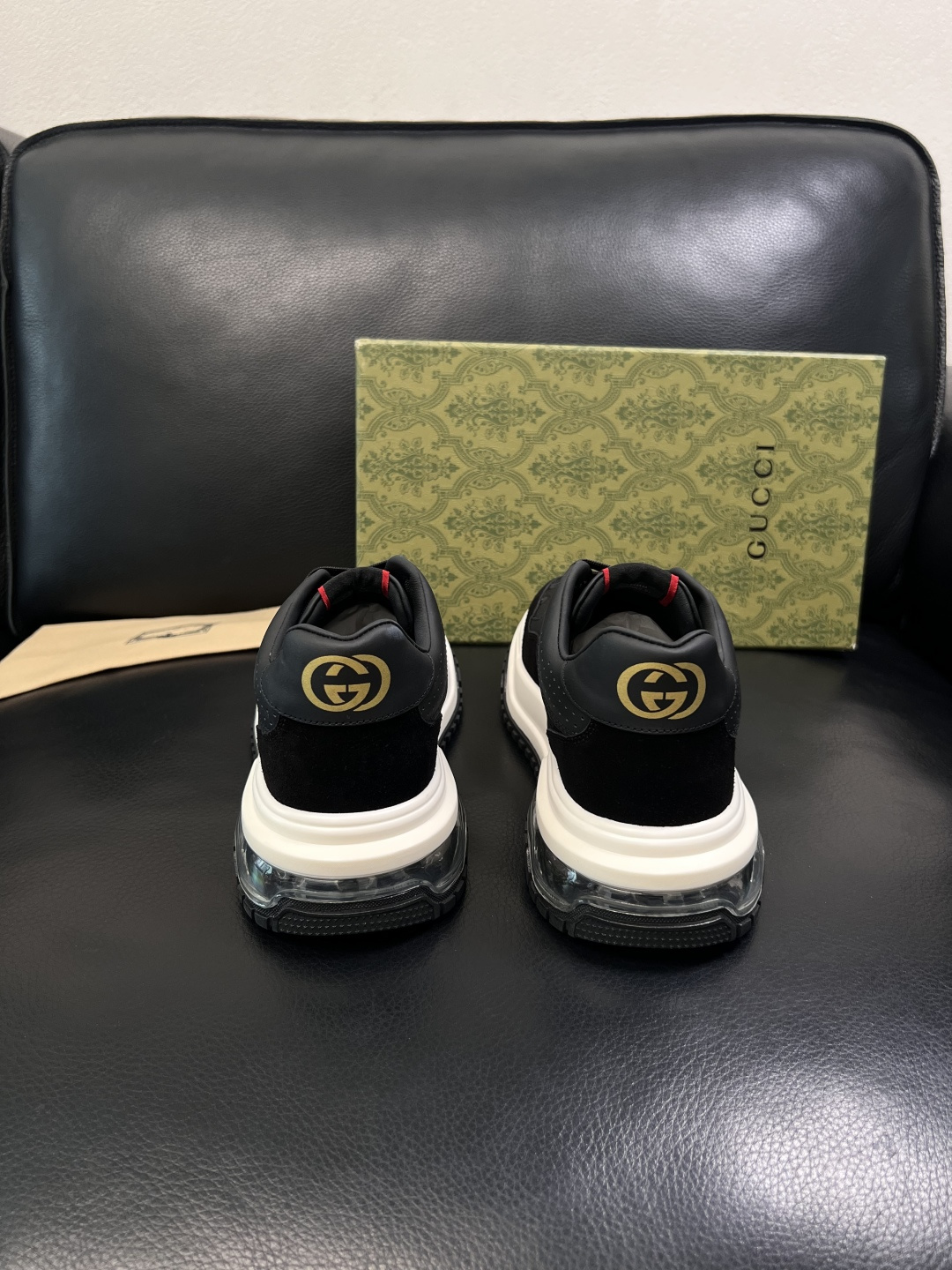 Gucci  高品质  顶级工艺品  古奇  专柜新款原厂配置，意大利进口牛皮搭配印花布面料，进口牛皮内