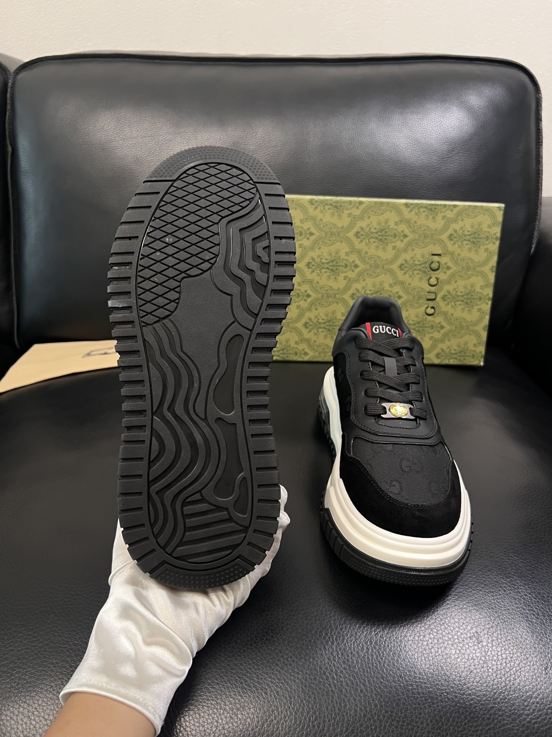 Gucci  高品质  顶级工艺品  古奇  专柜新款原厂配置，意大利进口牛皮搭配印花布面料，进口牛皮内