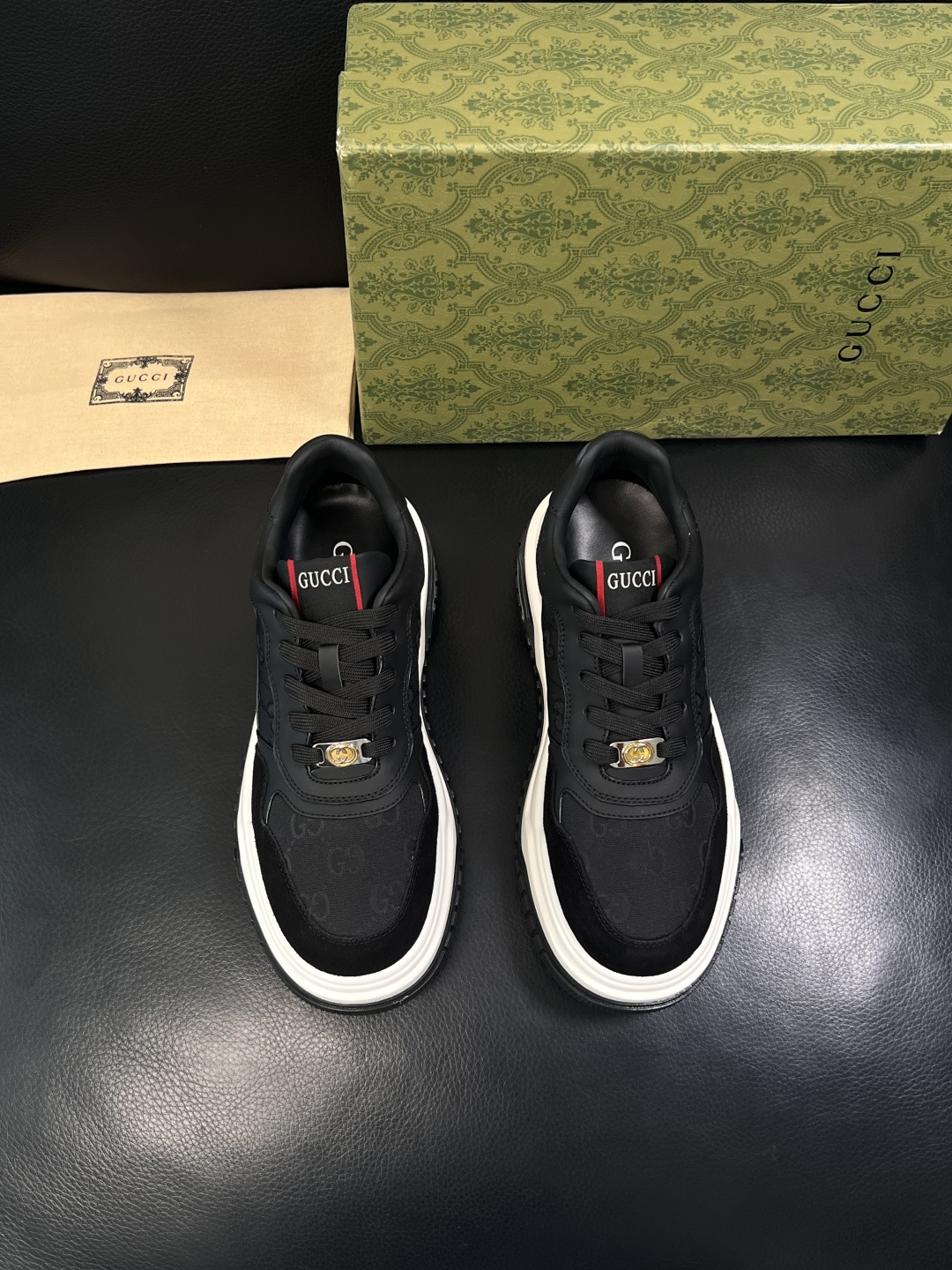 Gucci  高品质  顶级工艺品  古奇  专柜新款原厂配置，意大利进口牛皮搭配印花布面料，进口牛皮内
