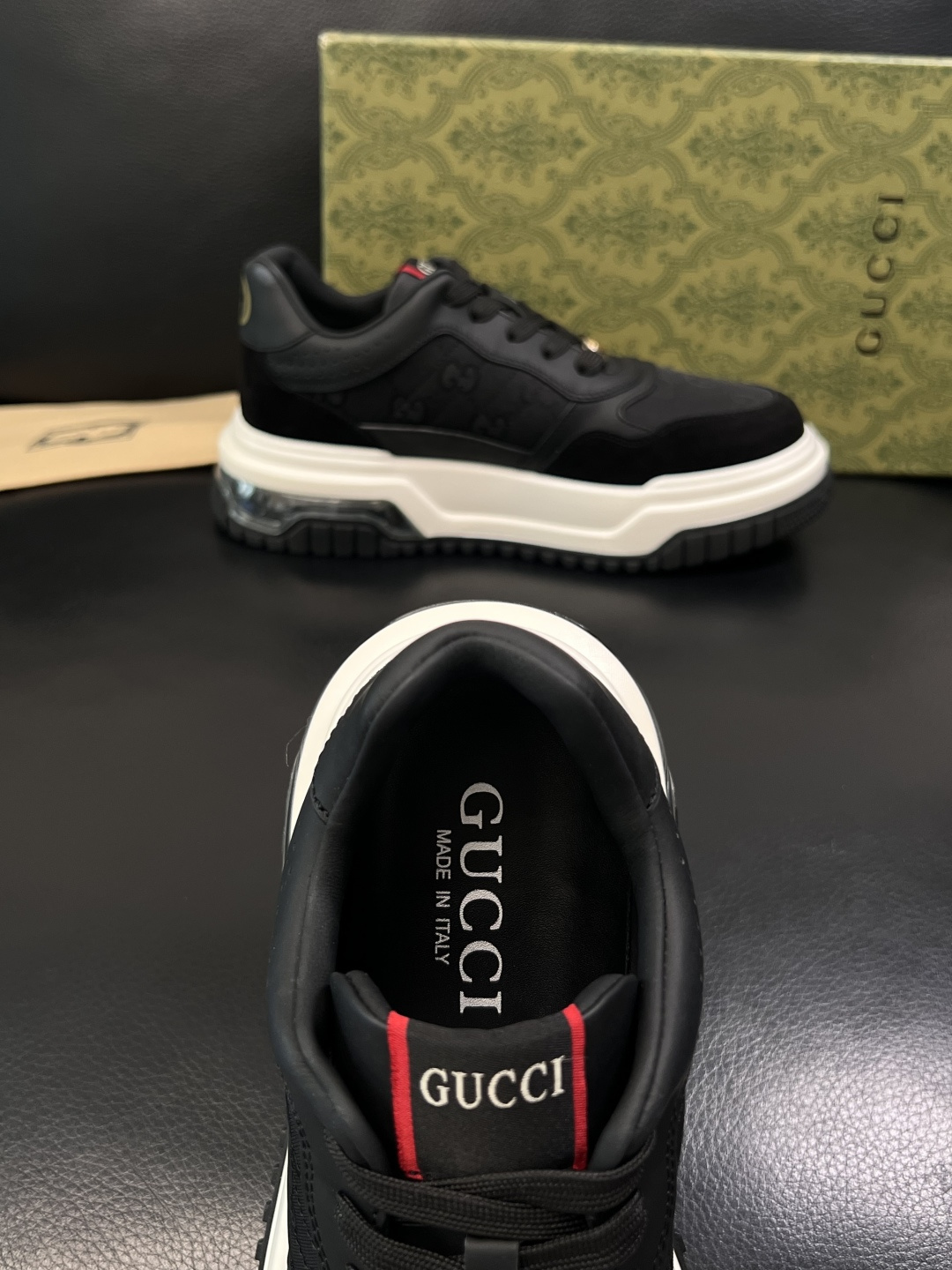 Gucci  高品质  顶级工艺品  古奇  专柜新款原厂配置，意大利进口牛皮搭配印花布面料，进口牛皮内