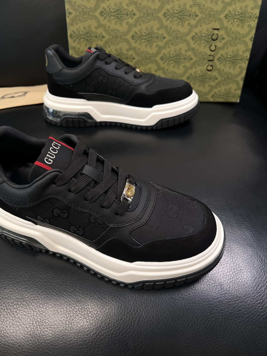 Gucci  高品质  顶级工艺品  古奇  专柜新款原厂配置，意大利进口牛皮搭配印花布面料，进口牛皮内