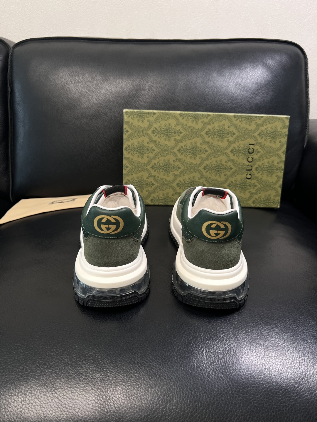 Gucci  高品质  顶级工艺品  古奇  专柜新款原厂配置，意大利进口牛皮搭配印花布面料，进口牛皮内
