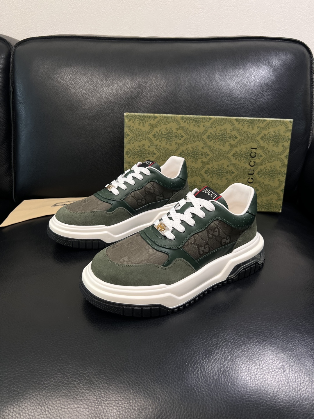 Gucci  高品质  顶级工艺品  古奇  专柜新款原厂配置，意大利进口牛皮搭配印花布面料，进口牛皮内