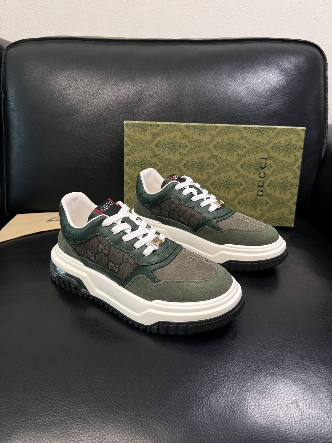 Gucci  高品质  顶级工艺品  古奇  专柜新款原厂配置，意大利进口牛皮搭配印花布面料，进口牛皮内