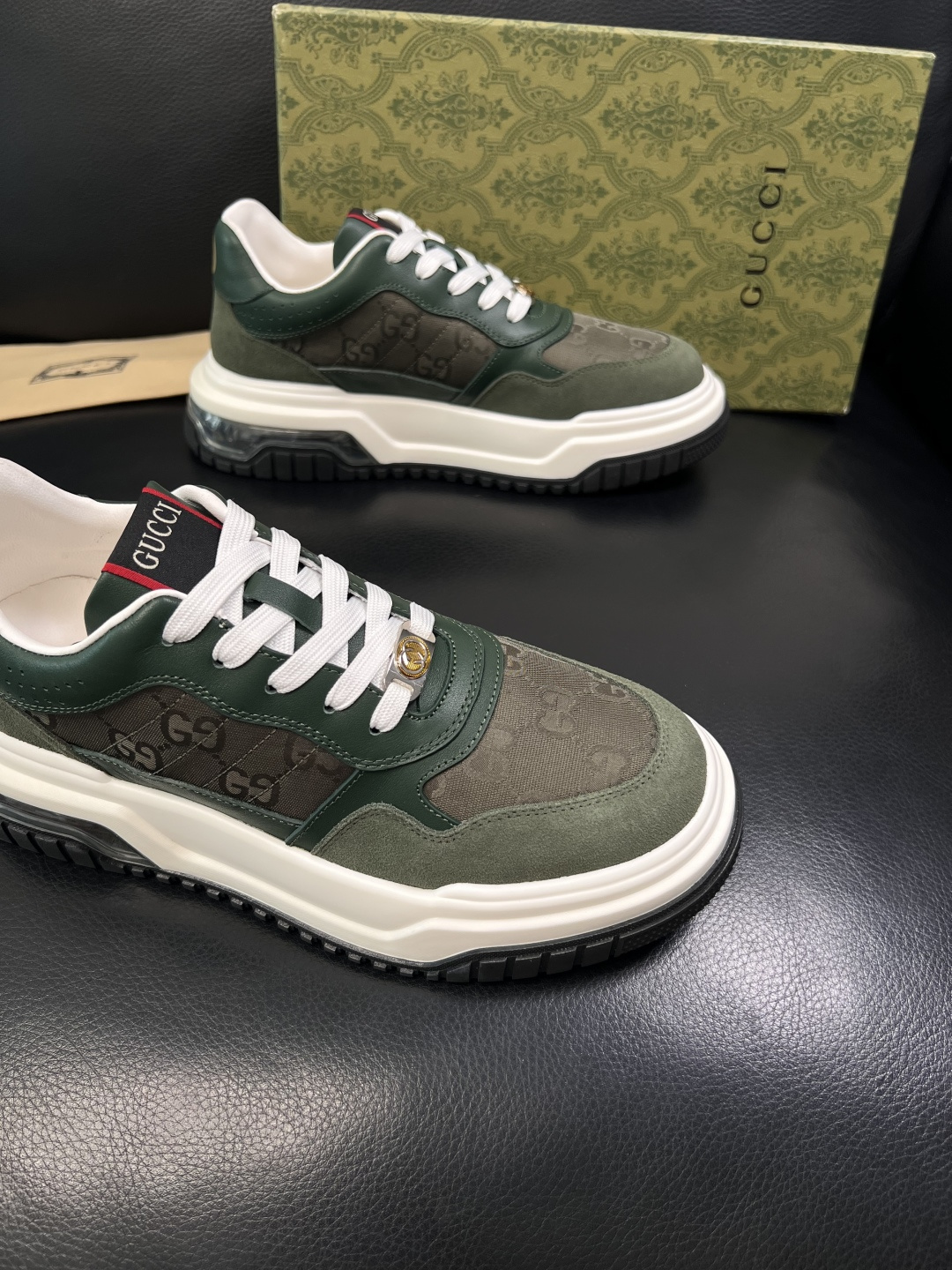 Gucci  高品质  顶级工艺品  古奇  专柜新款原厂配置，意大利进口牛皮搭配印花布面料，进口牛皮内