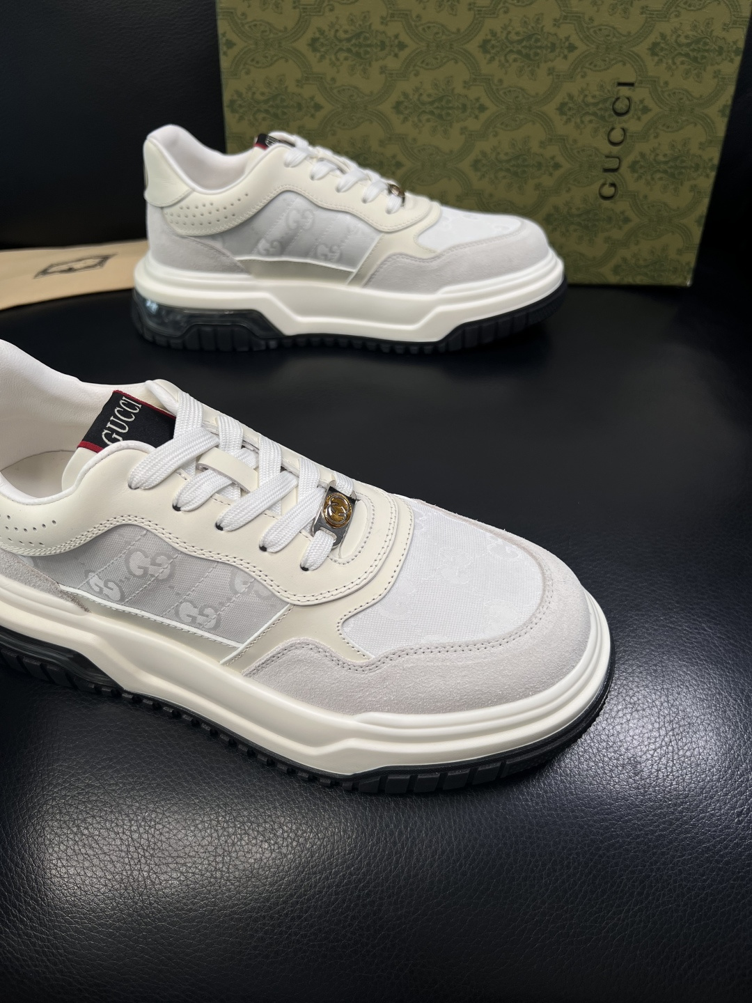 Gucci  高品质  顶级工艺品  古奇  专柜新款原厂配置，意大利进口牛皮搭配印花布面料，进口牛皮内