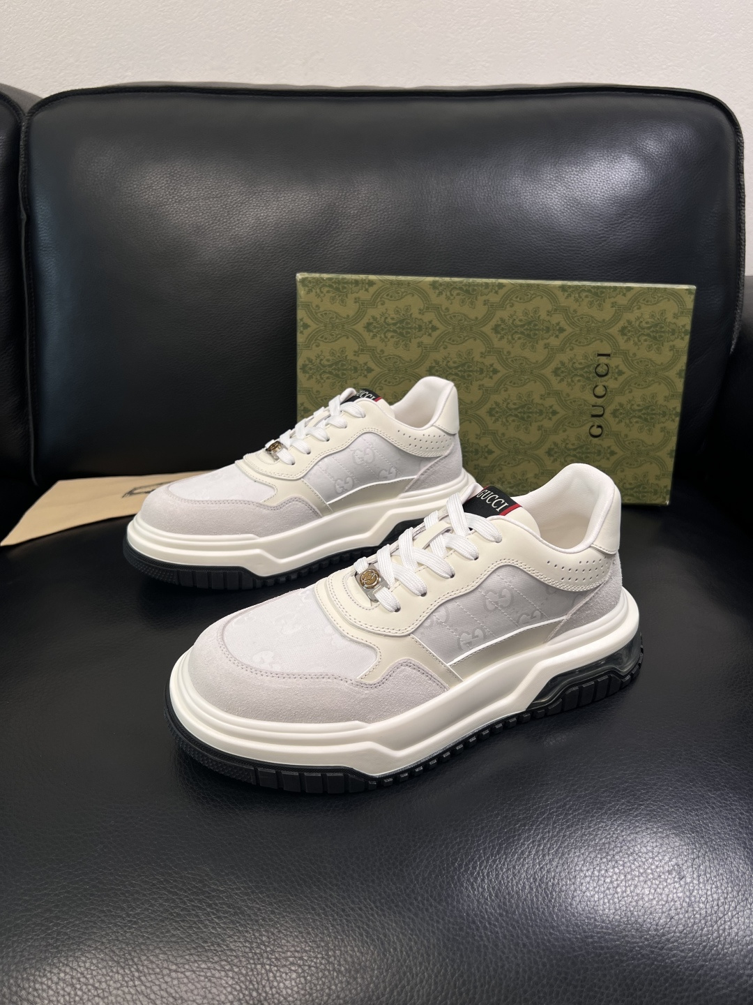 Gucci  高品质  顶级工艺品  古奇  专柜新款原厂配置，意大利进口牛皮搭配印花布面料，进口牛皮内