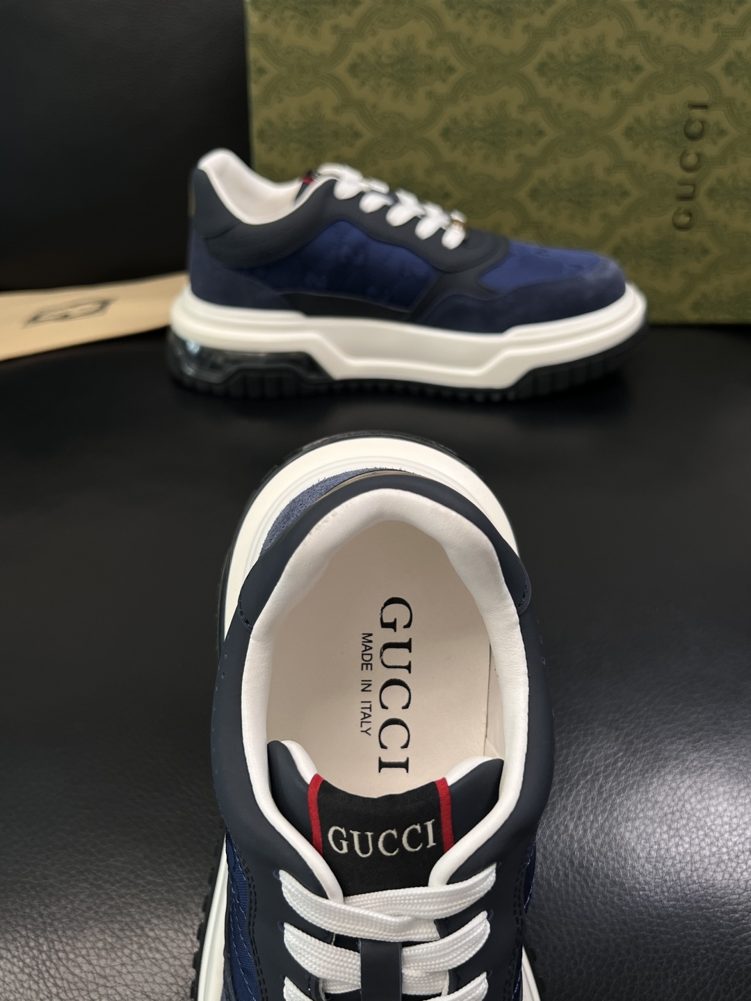 Gucci  高品质  顶级工艺品  古奇  专柜新款原厂配置，意大利进口牛皮搭配印花布面料，进口牛皮内