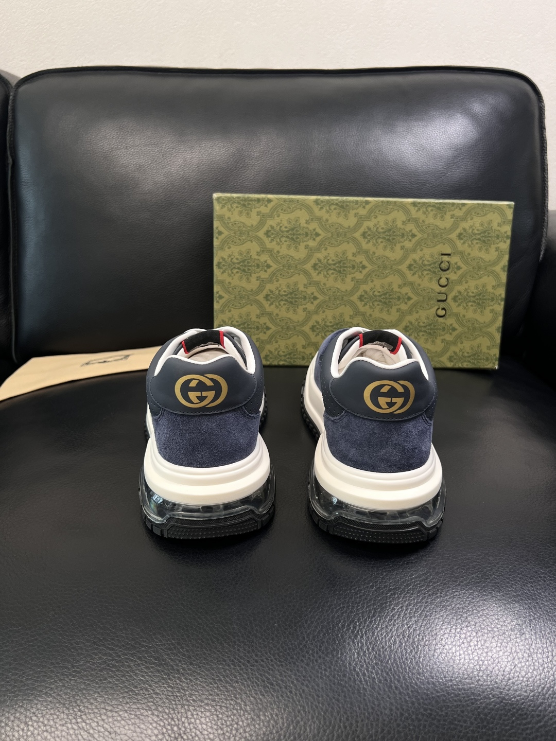 Gucci  高品质  顶级工艺品  古奇  专柜新款原厂配置，意大利进口牛皮搭配印花布面料，进口牛皮内