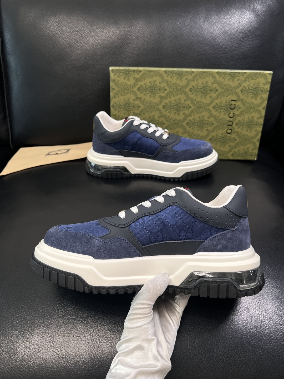 Gucci  高品质  顶级工艺品  古奇  专柜新款原厂配置，意大利进口牛皮搭配印花布面料，进口牛皮内