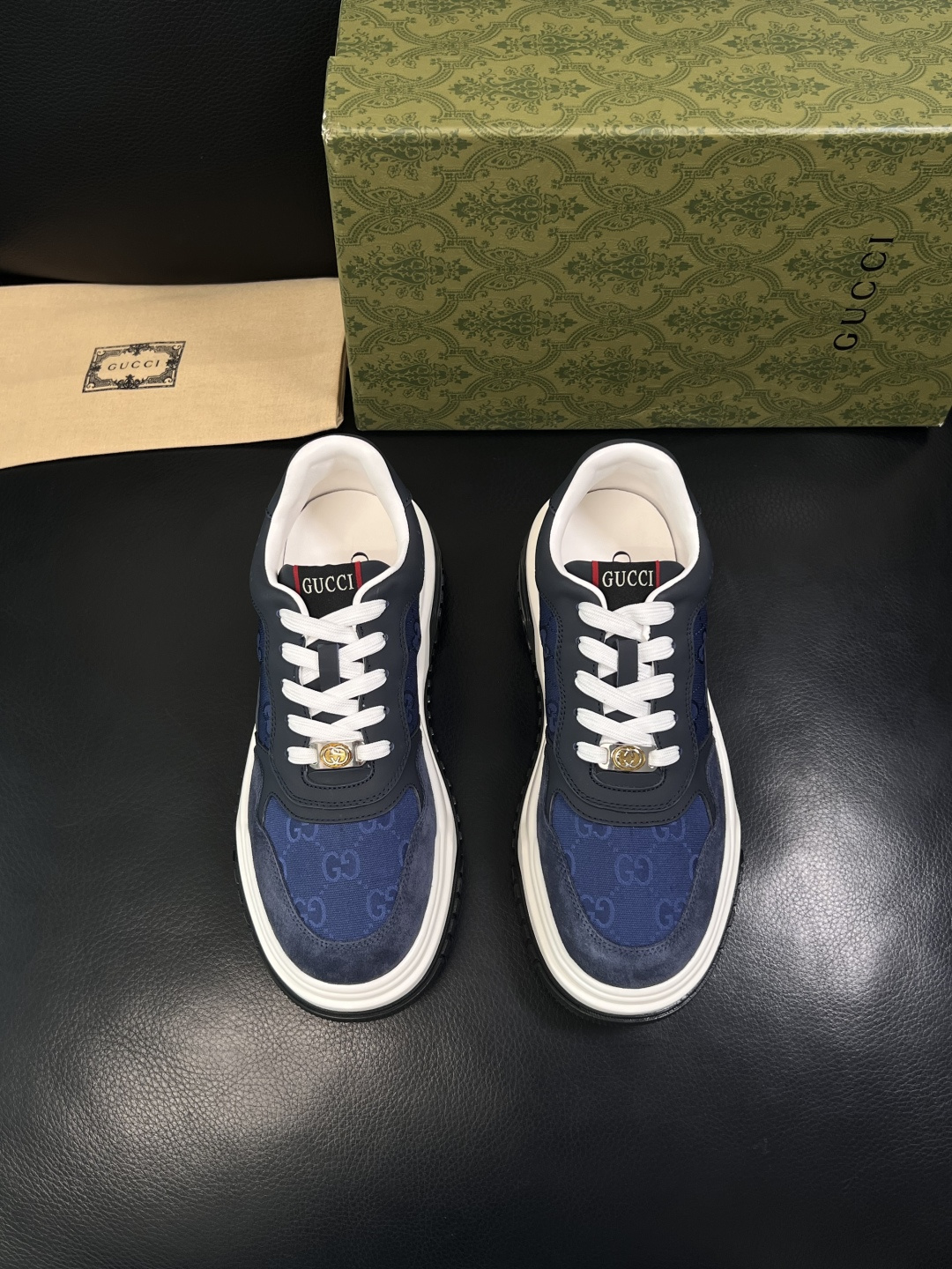 Gucci  高品质  顶级工艺品  古奇  专柜新款原厂配置，意大利进口牛皮搭配印花布面料，进口牛皮内