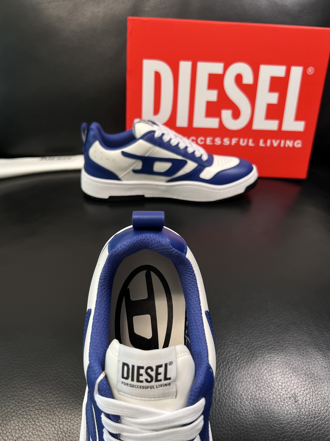 DIESEL  高品质  顶级工艺品  迪赛  专柜新款原厂配置，意大利进口牛皮面料，进口牛皮内里垫，透