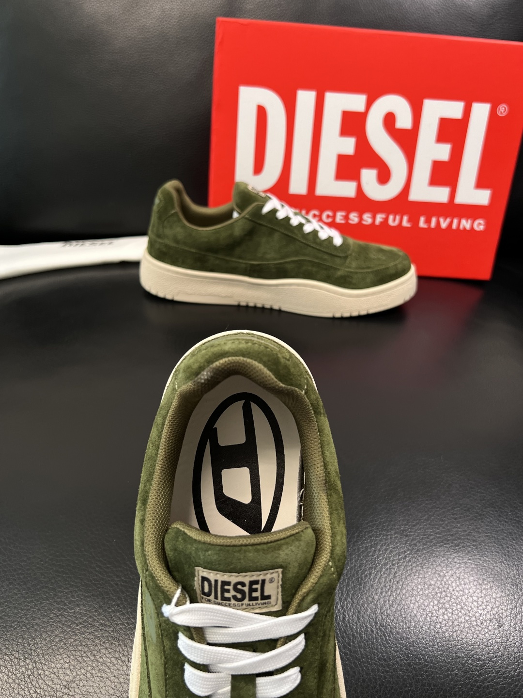 DIESEL  高品质  顶级工艺品  迪赛  专柜新款原厂配置，意大利进口牛皮面料，进口牛皮内里垫，透