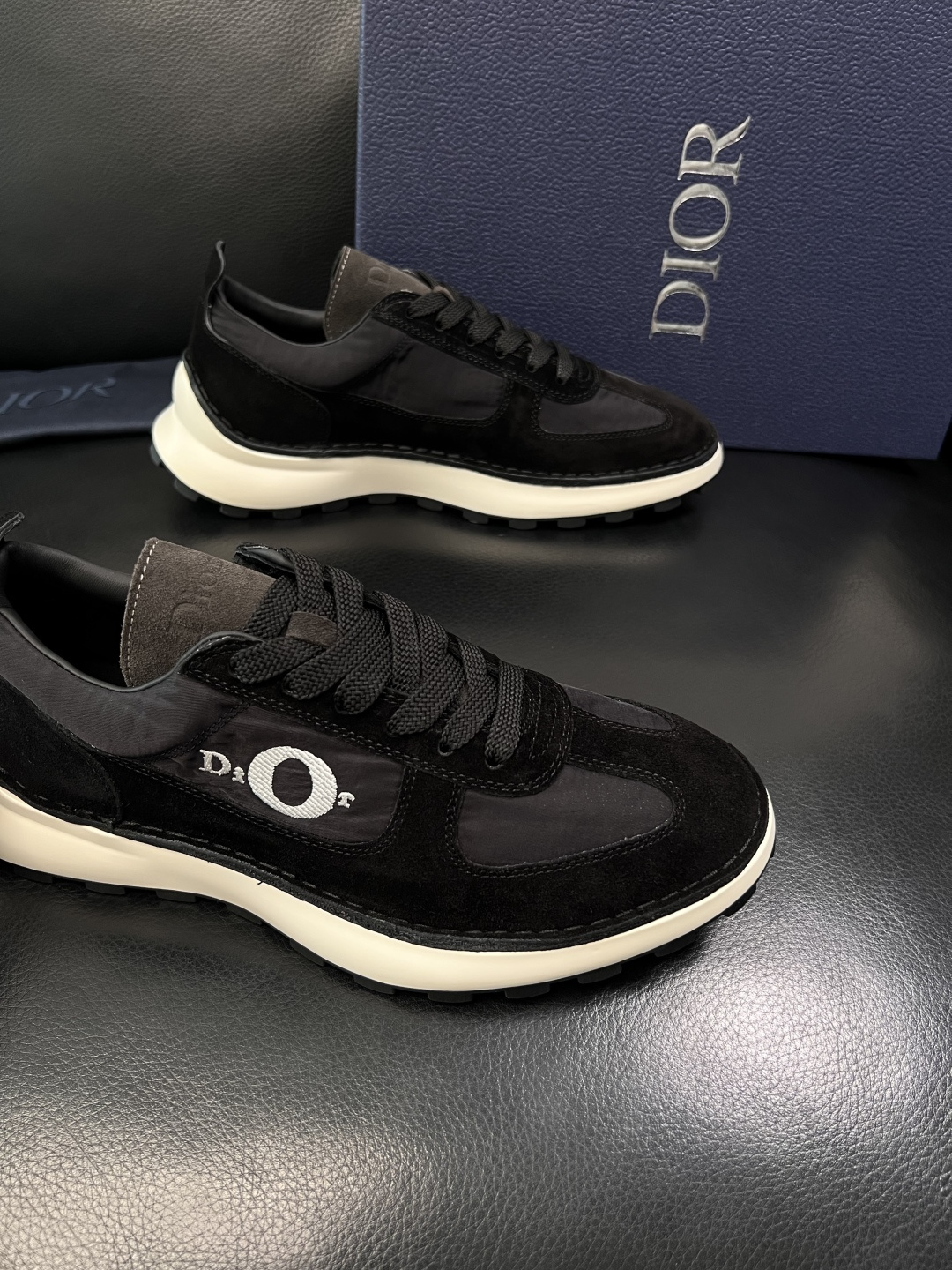 Dior 顶级工艺品 迪奥  专柜同步 原厂配置，意大利进口原版牛皮面料，透气舒适进口水染牛里垫，鞋底：