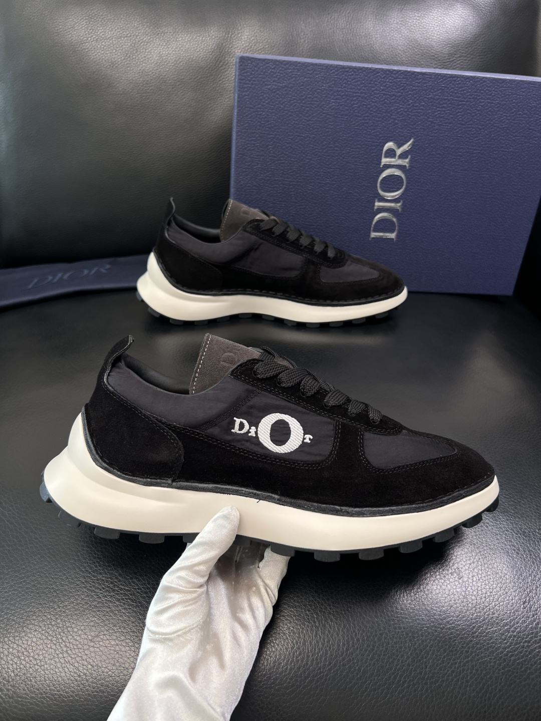 Dior 顶级工艺品 迪奥  专柜同步 原厂配置，意大利进口原版牛皮面料，透气舒适进口水染牛里垫，鞋底：