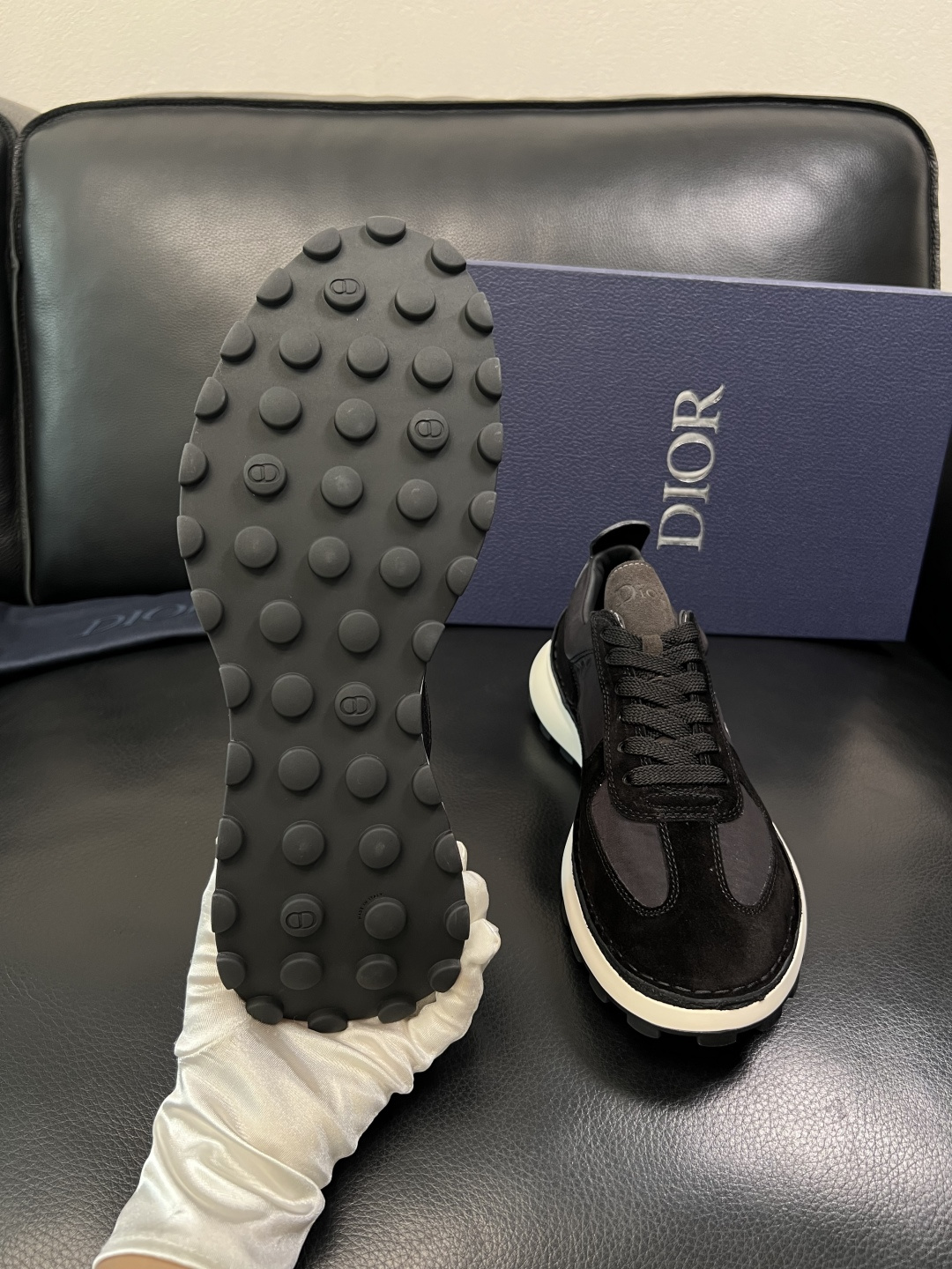 Dior 顶级工艺品 迪奥  专柜同步 原厂配置，意大利进口原版牛皮面料，透气舒适进口水染牛里垫，鞋底：