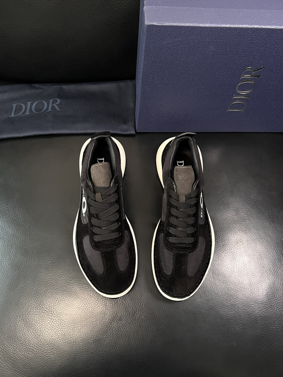 Dior 顶级工艺品 迪奥  专柜同步 原厂配置，意大利进口原版牛皮面料，透气舒适进口水染牛里垫，鞋底：