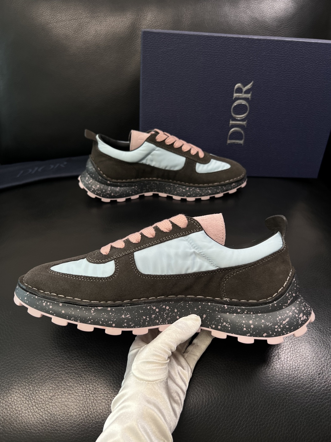 Dior 顶级工艺品 迪奥  专柜同步 原厂配置，意大利进口原版牛皮面料，透气舒适进口水染牛里垫，鞋底：