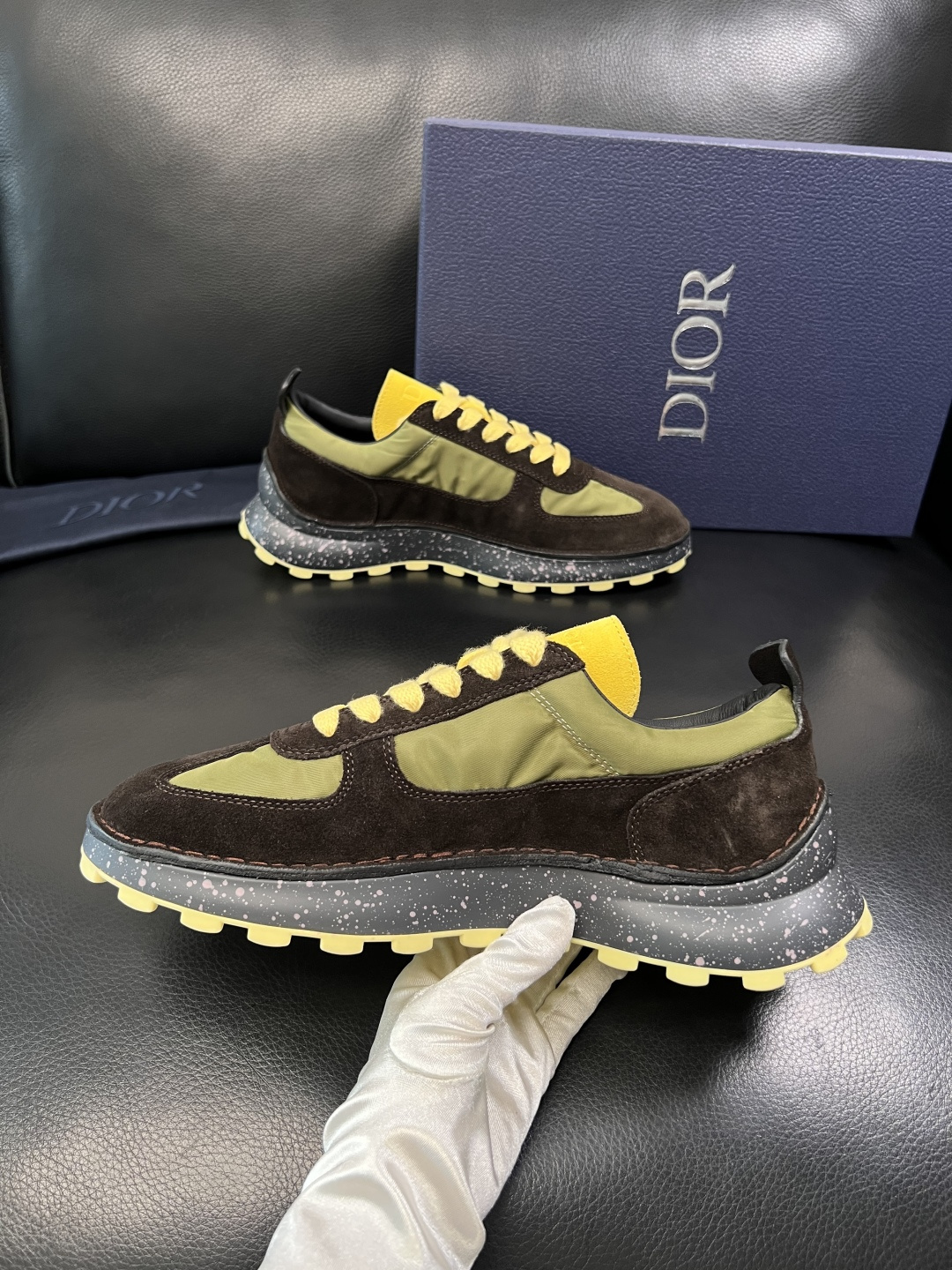Dior 顶级工艺品 迪奥  专柜同步 原厂配置，意大利进口原版牛皮面料，透气舒适进口水染牛里垫，鞋底：