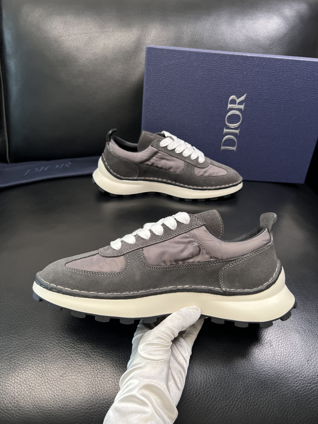 Dior 顶级工艺品 迪奥  专柜同步 原厂配置，意大利进口原版牛皮面料，透气舒适进口水染牛里垫，鞋底：